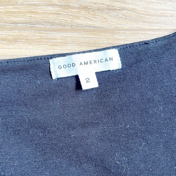 Good American Essentials Women's Square Neck Long Sleeve Tee - Picture 14 of 15